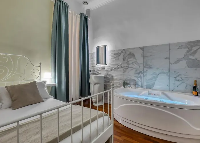 Atrhome Frattina Luxury