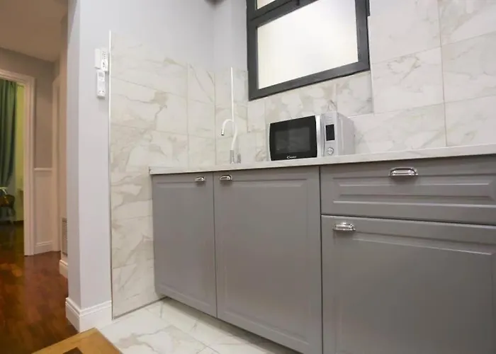 Atrhome Frattina Luxury